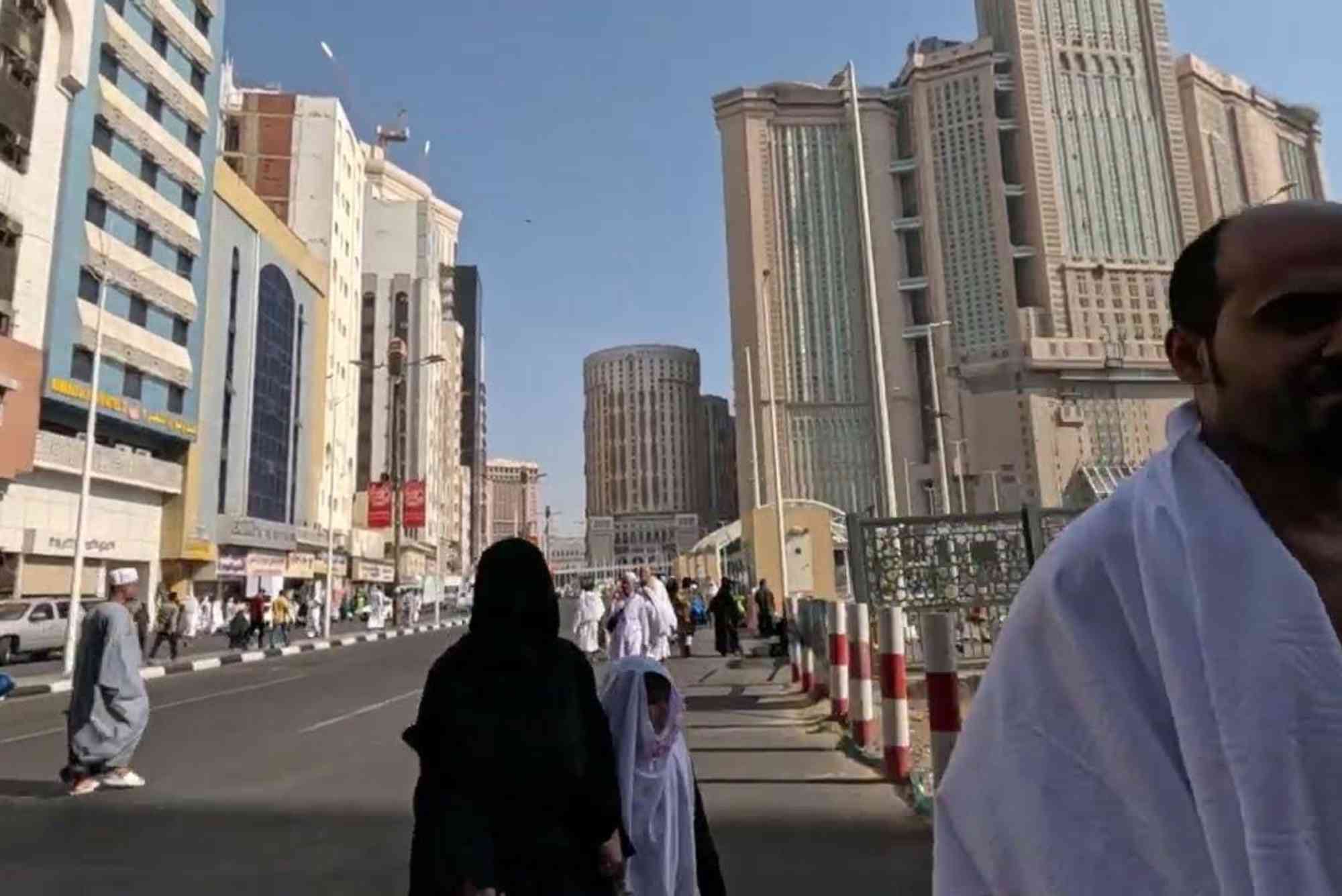 فندق الارض المتميزه