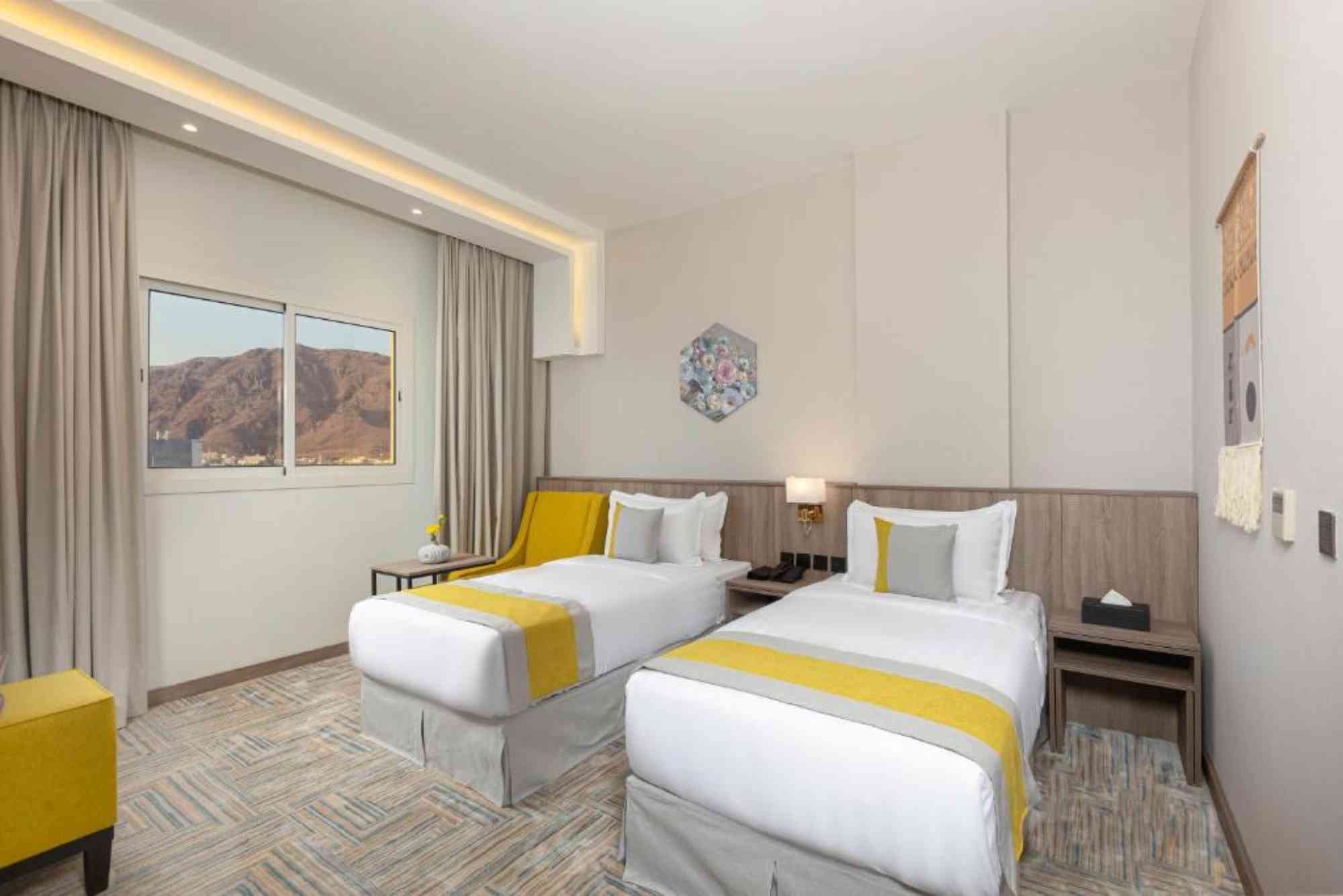 فندق فوياج طريق العروبة الرياض