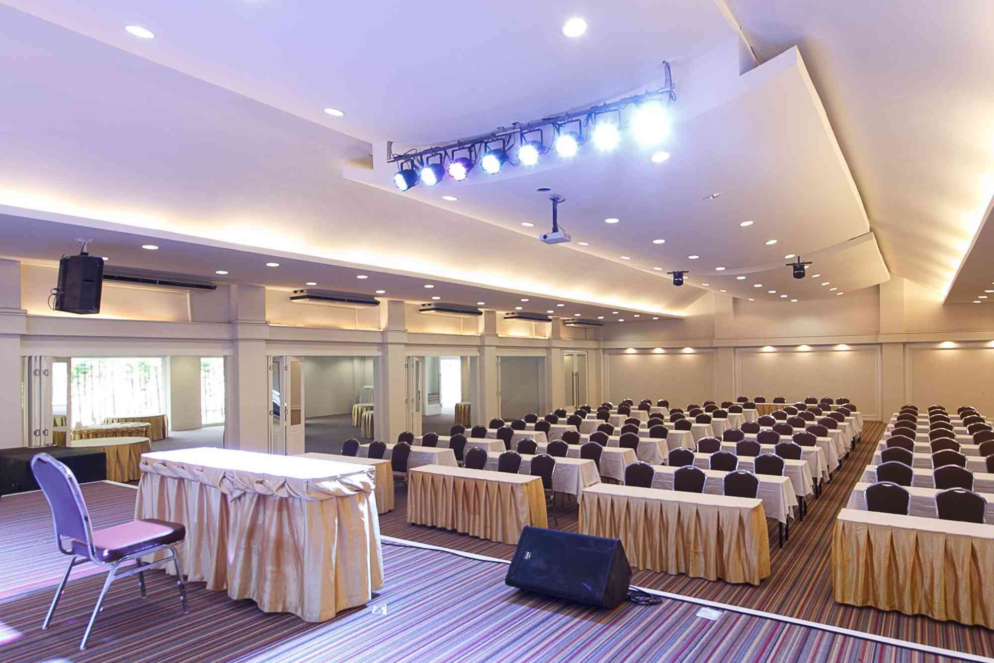 فندق لافنت بارك Lavent Park Hotel